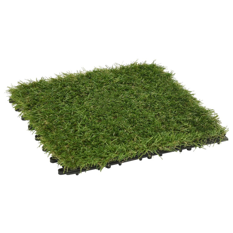 vidaXL Piastrelle in Erba Sintetica Polietilene 11 pz 30x30 cm Verde - Image 1 of 7