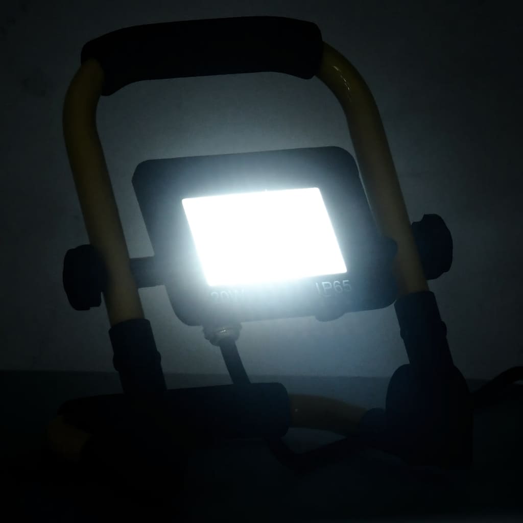 vidaXL Foco LED Portátil 20W Blanco Frío, Marco de Acero, Negro/Amarillo - Image 1 of 40